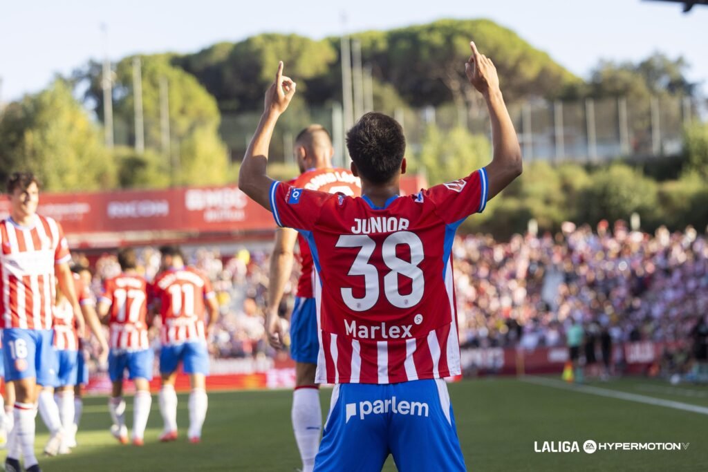 El Girona pierde 8 piezas de su puzzle 9 El Girona pierde a 8 futbolistas, incluido Junior Holmes