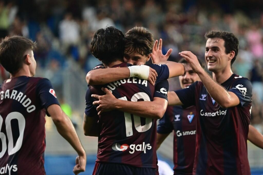 El Eibar se estrena por todo lo alto 1 Triunfo del Eibar ante Las Palmas