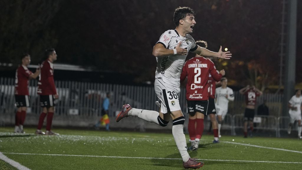 El Burgos logró sacar adelante el partido de Copa ante el Laredo